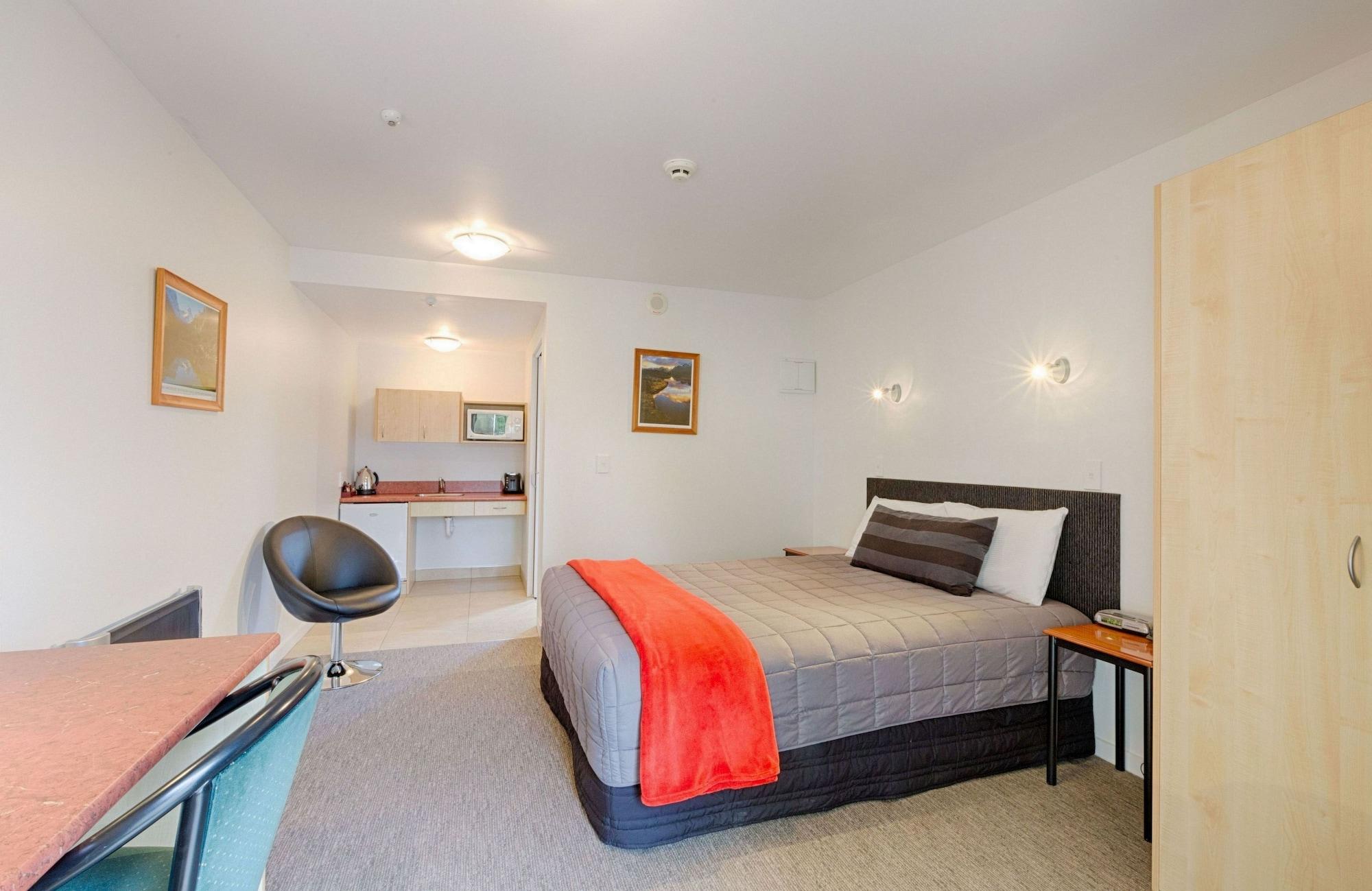 Bella Vista Motel Te Anau Esterno foto