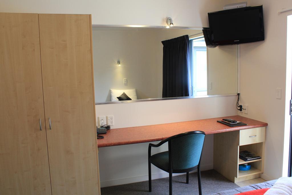 Bella Vista Motel Te Anau Esterno foto