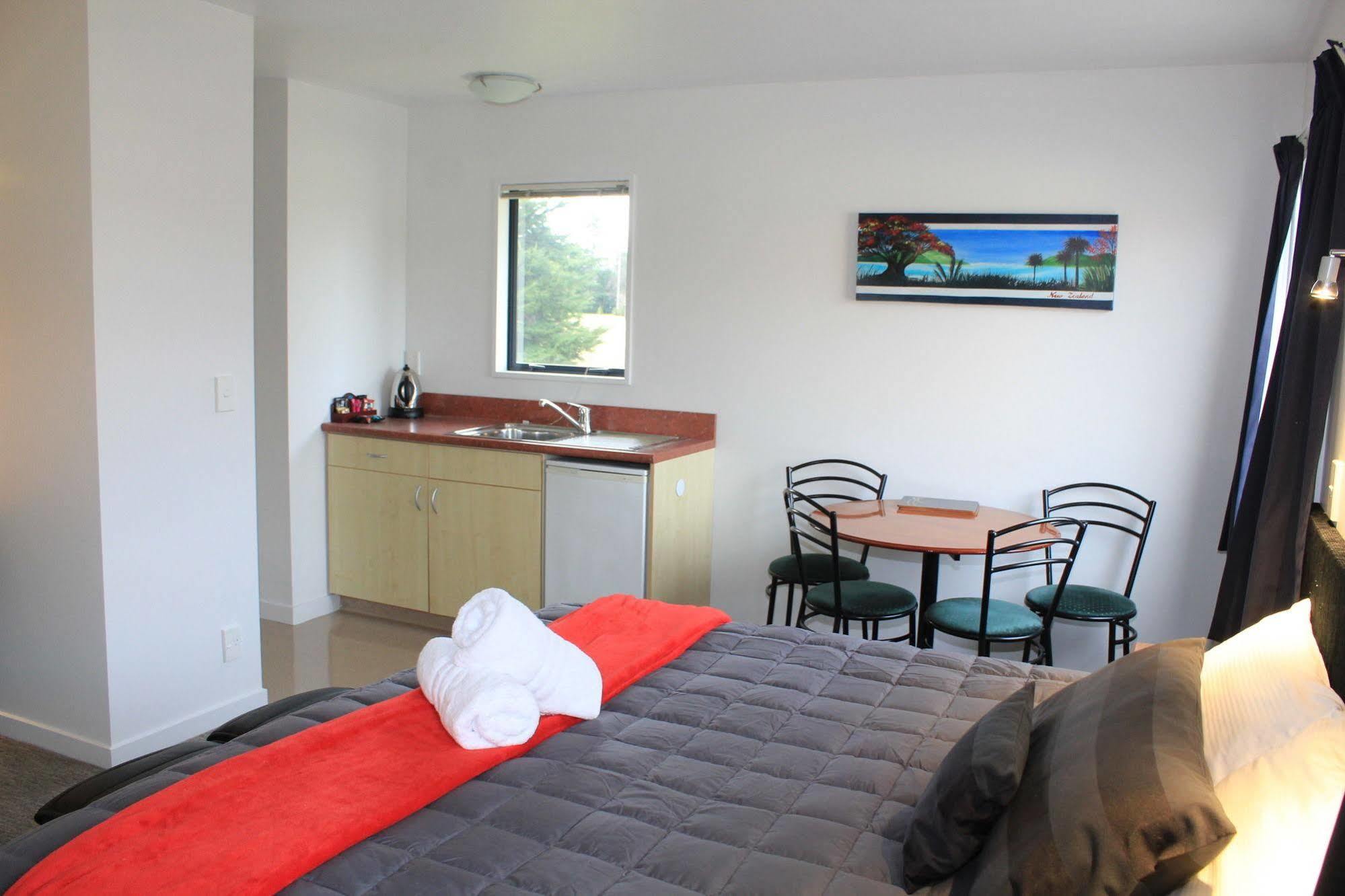 Bella Vista Motel Te Anau Esterno foto