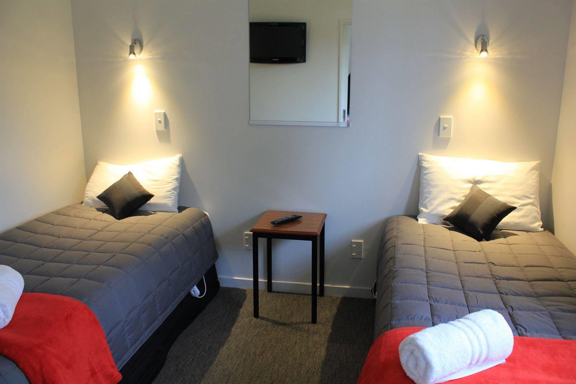 Bella Vista Motel Te Anau Esterno foto